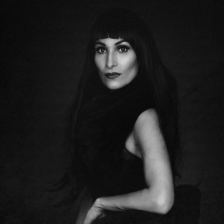 Khadija - Zufriedene Kundin